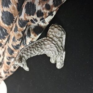 Spoontiques Pewter Sitting Giraffe Figurine